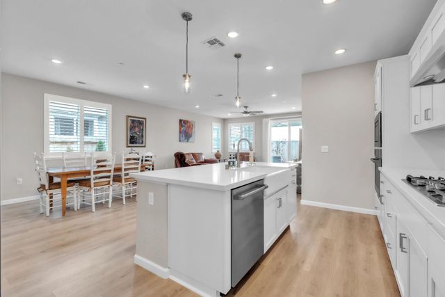1567 Red Lake Way, Lincoln, CA 95648