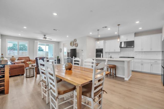 1567 Red Lake Way, Lincoln, CA 95648