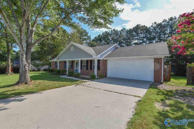 109 Covecrest Drive, Toney, AL 35773