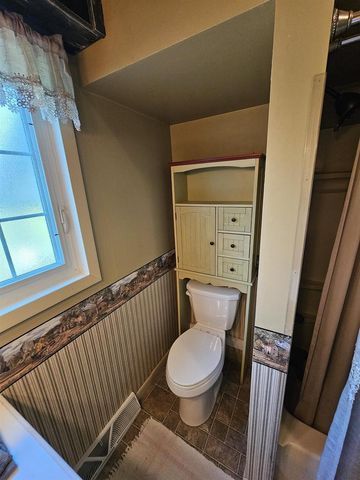 405 E PINE STREET, Medford, WI 54451