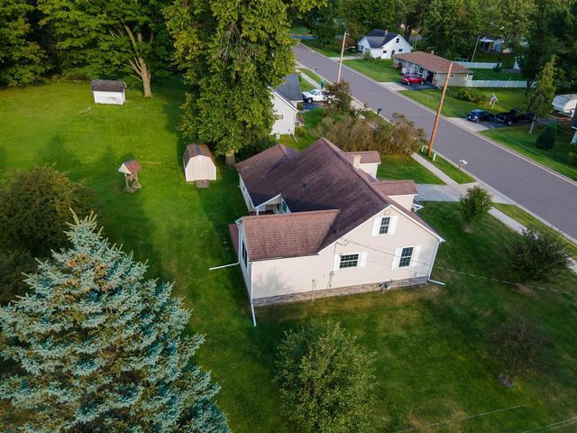 405 E PINE STREET, Medford, WI 54451