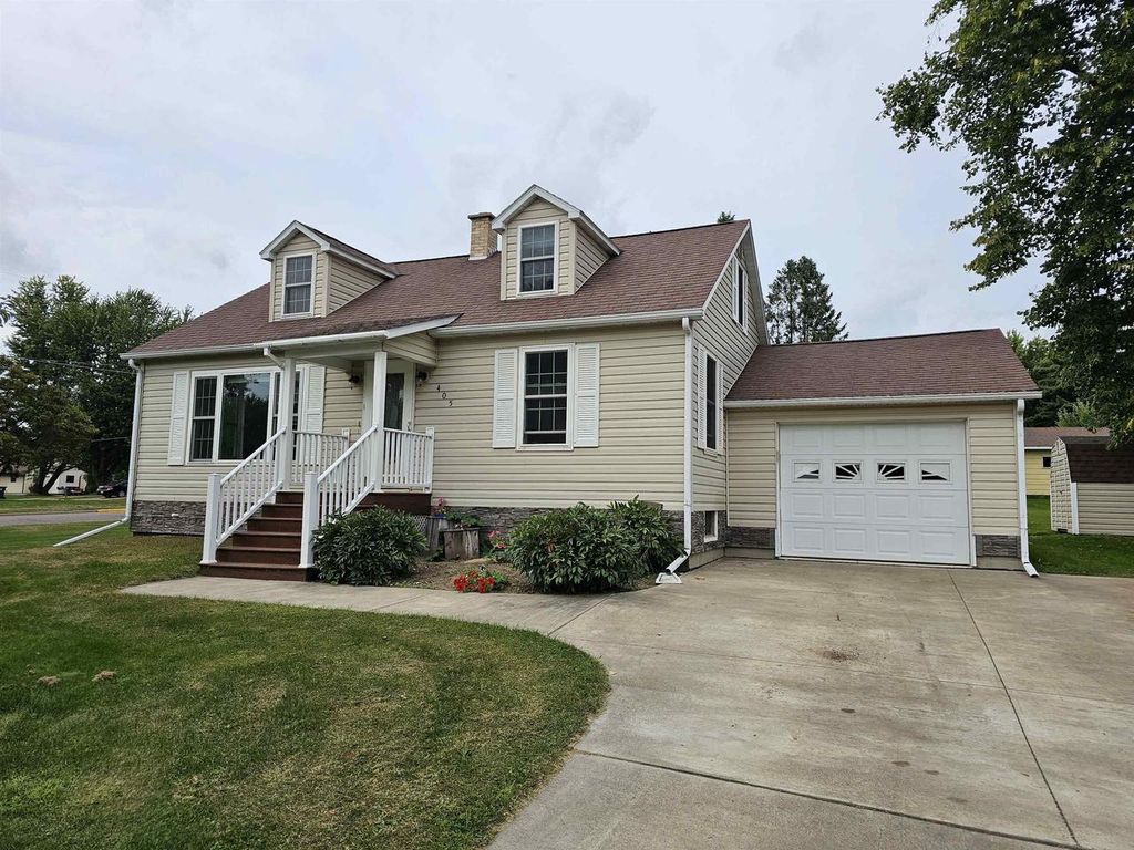 405 E PINE STREET, Medford, WI 54451