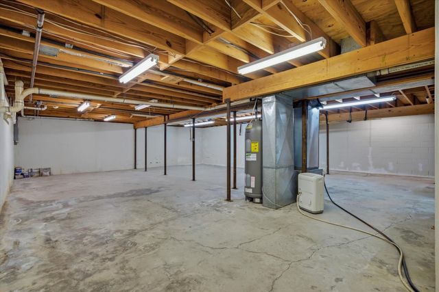 807 Vz County Road 1928, Edgewood, TX 75117