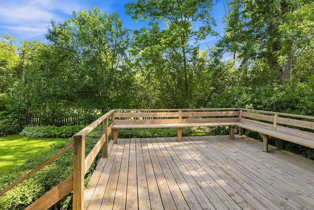 1225 Central Avenue, Deerfield, IL 60015
