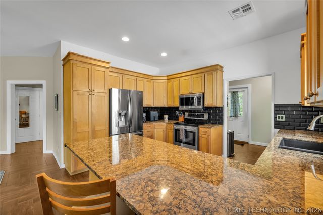 6515 N 4402 Road, Adair, OK 74330