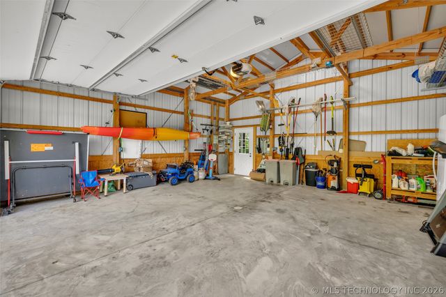 6515 N 4402 Road, Adair, OK 74330