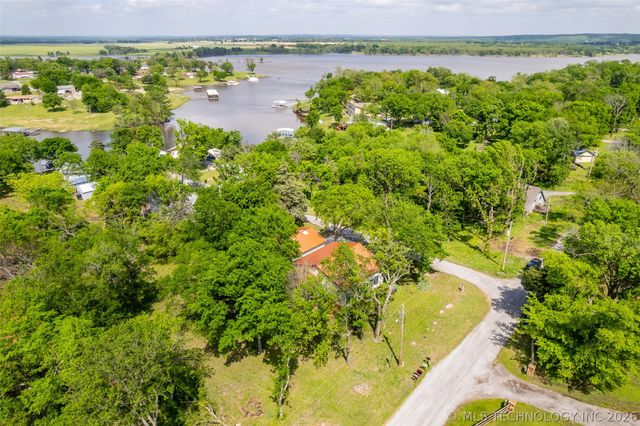 6515 N 4402 Road, Adair, OK 74330