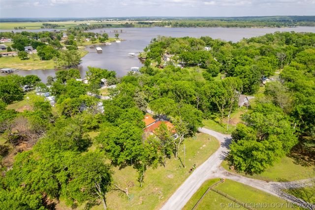 6515 N 4402 Road, Adair, OK 74330