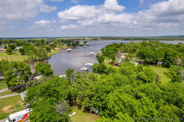 6515 N 4402 Road, Adair, OK 74330