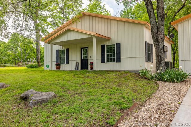 6515 N 4402 Road, Adair, OK 74330