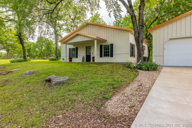 6515 N 4402 Road, Adair, OK 74330