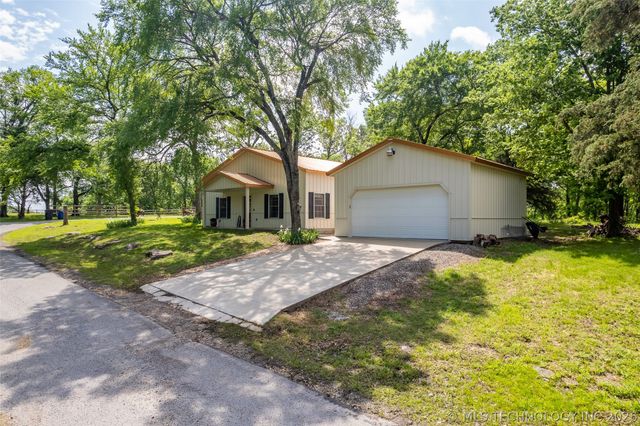 6515 N 4402 Road, Adair, OK 74330