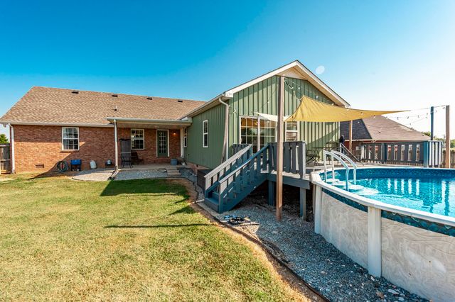 1008 Spire Way Dr, Castalian Springs, TN 37031