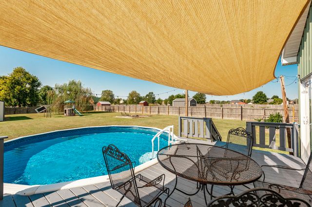 1008 Spire Way Dr, Castalian Springs, TN 37031