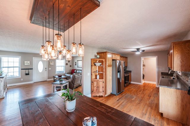 1008 Spire Way Dr, Castalian Springs, TN 37031
