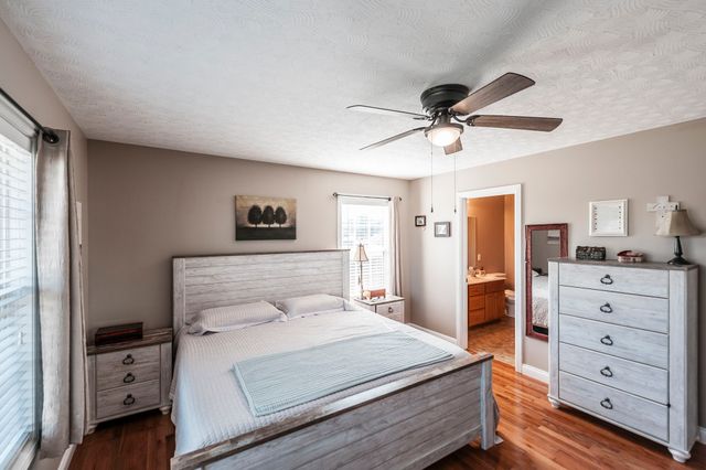 1008 Spire Way Dr, Castalian Springs, TN 37031