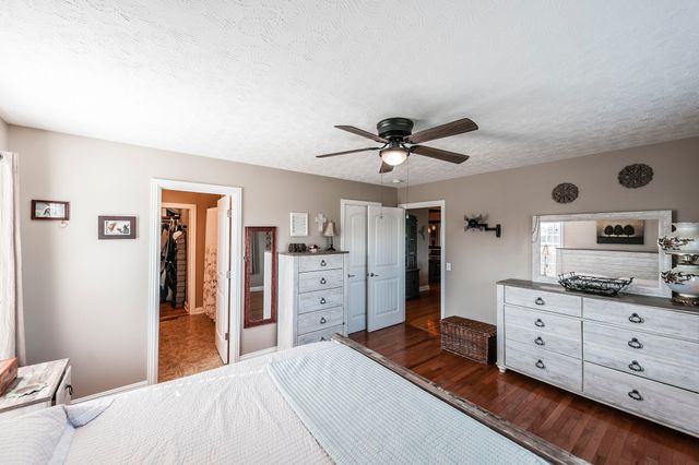 1008 Spire Way Dr, Castalian Springs, TN 37031