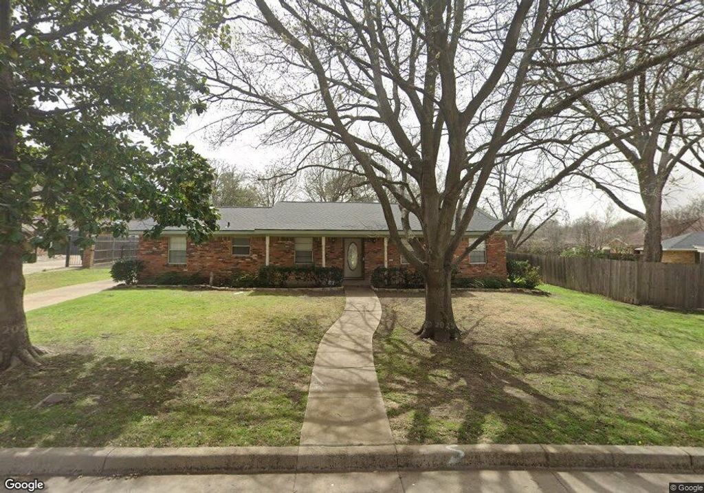 6161 Walla Avenue, Fort Worth, TX 76133 — exterior