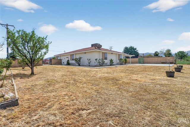 21601 Westwood Boulevard, Tehachapi, CA 93561