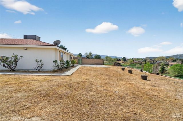 21601 Westwood Boulevard, Tehachapi, CA 93561
