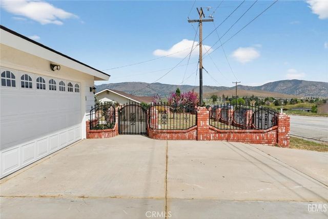 21601 Westwood Boulevard, Tehachapi, CA 93561