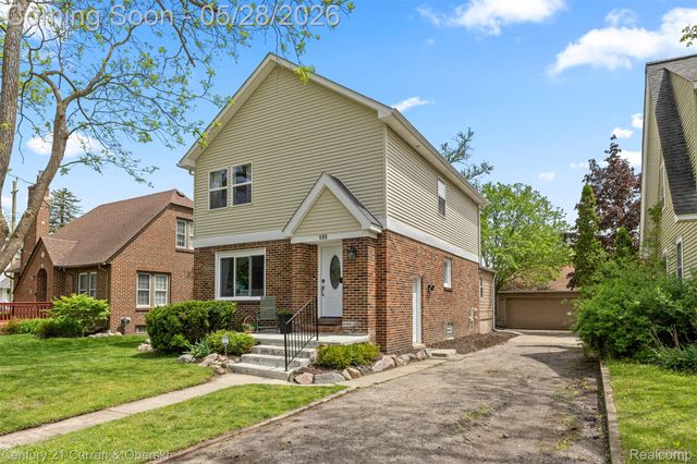 135 Draper Avenue, Waterford Charter Township, MI 48328