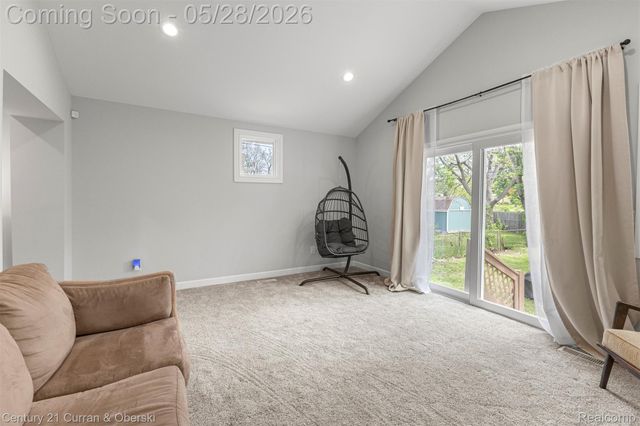 135 Draper Avenue, Waterford Charter Township, MI 48328