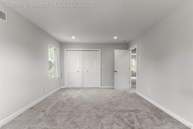 135 Draper Avenue, Waterford Charter Township, MI 48328