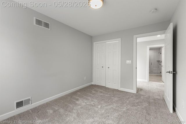135 Draper Avenue, Waterford Charter Township, MI 48328