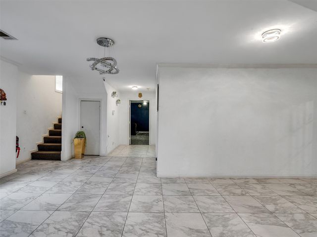 7923 Glenview Drive, Houston, TX 77061