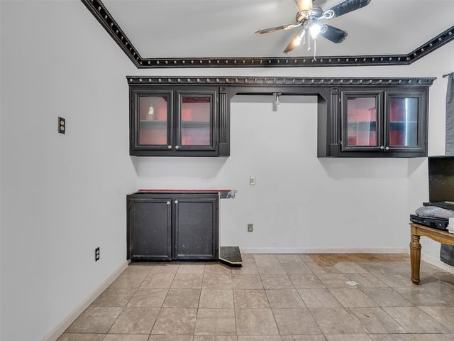 7923 Glenview Drive, Houston, TX 77061