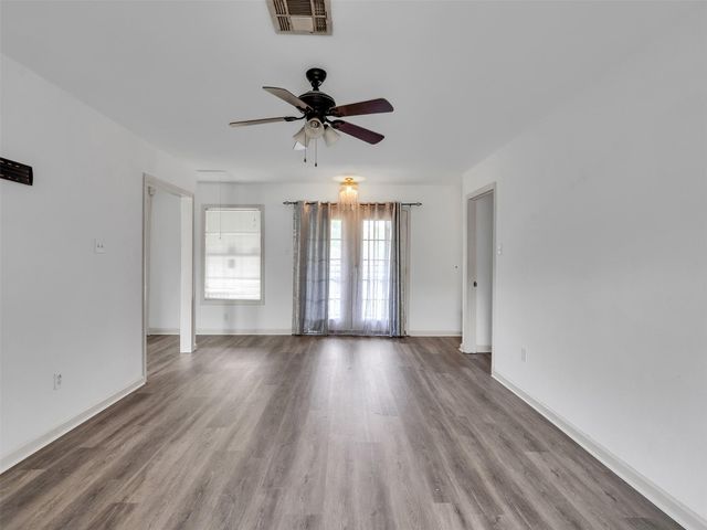 7923 Glenview Drive, Houston, TX 77061