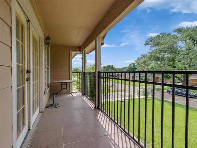 7923 Glenview Drive, Houston, TX 77061