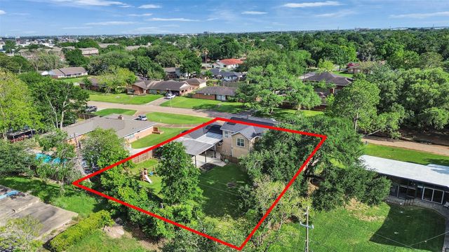 7923 Glenview Drive, Houston, TX 77061