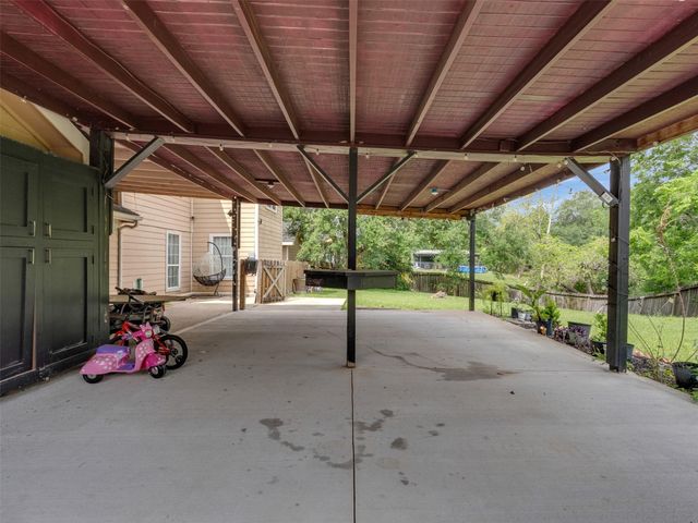 7923 Glenview Drive, Houston, TX 77061