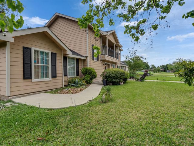 7923 Glenview Drive, Houston, TX 77061