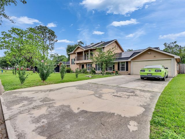 7923 Glenview Drive, Houston, TX 77061