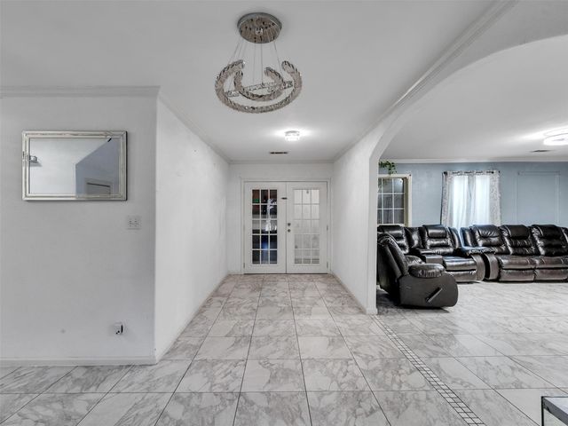 7923 Glenview Drive, Houston, TX 77061