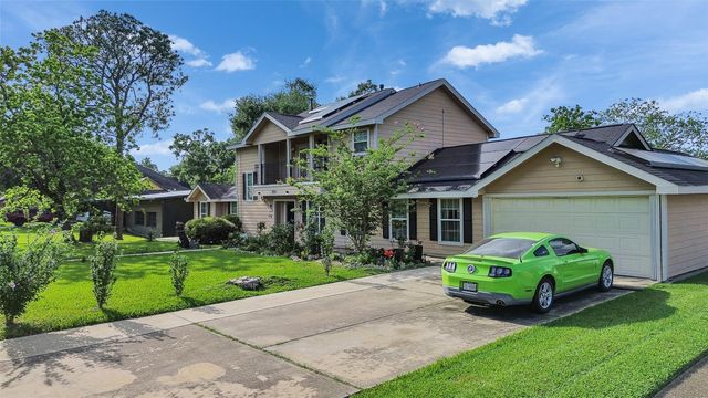 7923 Glenview Drive, Houston, TX 77061