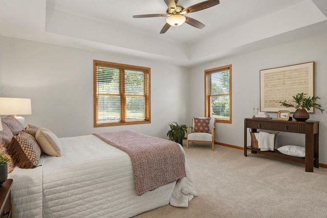 391 N Heatherstone Drive, Sun Prairie, WI 53590