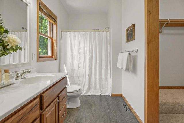 391 N Heatherstone Drive, Sun Prairie, WI 53590