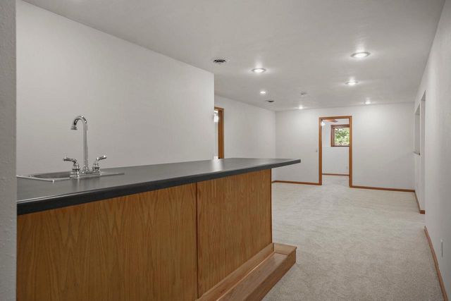 391 N Heatherstone Drive, Sun Prairie, WI 53590