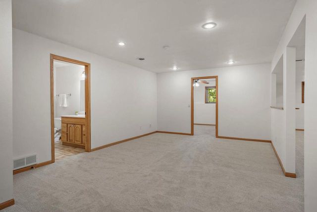 391 N Heatherstone Drive, Sun Prairie, WI 53590
