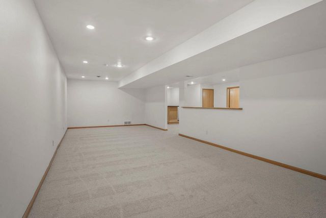 391 N Heatherstone Drive, Sun Prairie, WI 53590