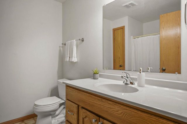 391 N Heatherstone Drive, Sun Prairie, WI 53590