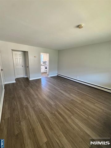 325 Essex Street I, Hackensack, NJ 07601