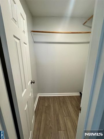 325 Essex Street I, Hackensack, NJ 07601