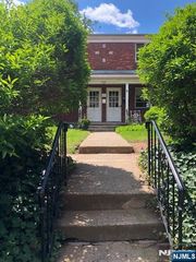 325 Essex Street I, Hackensack, NJ 07601