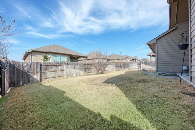 198 Rough Leaf DR, Buda, TX 78610