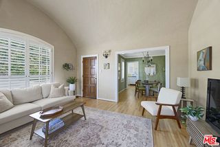 5960 Airdrome Street, Los Angeles, CA 90035